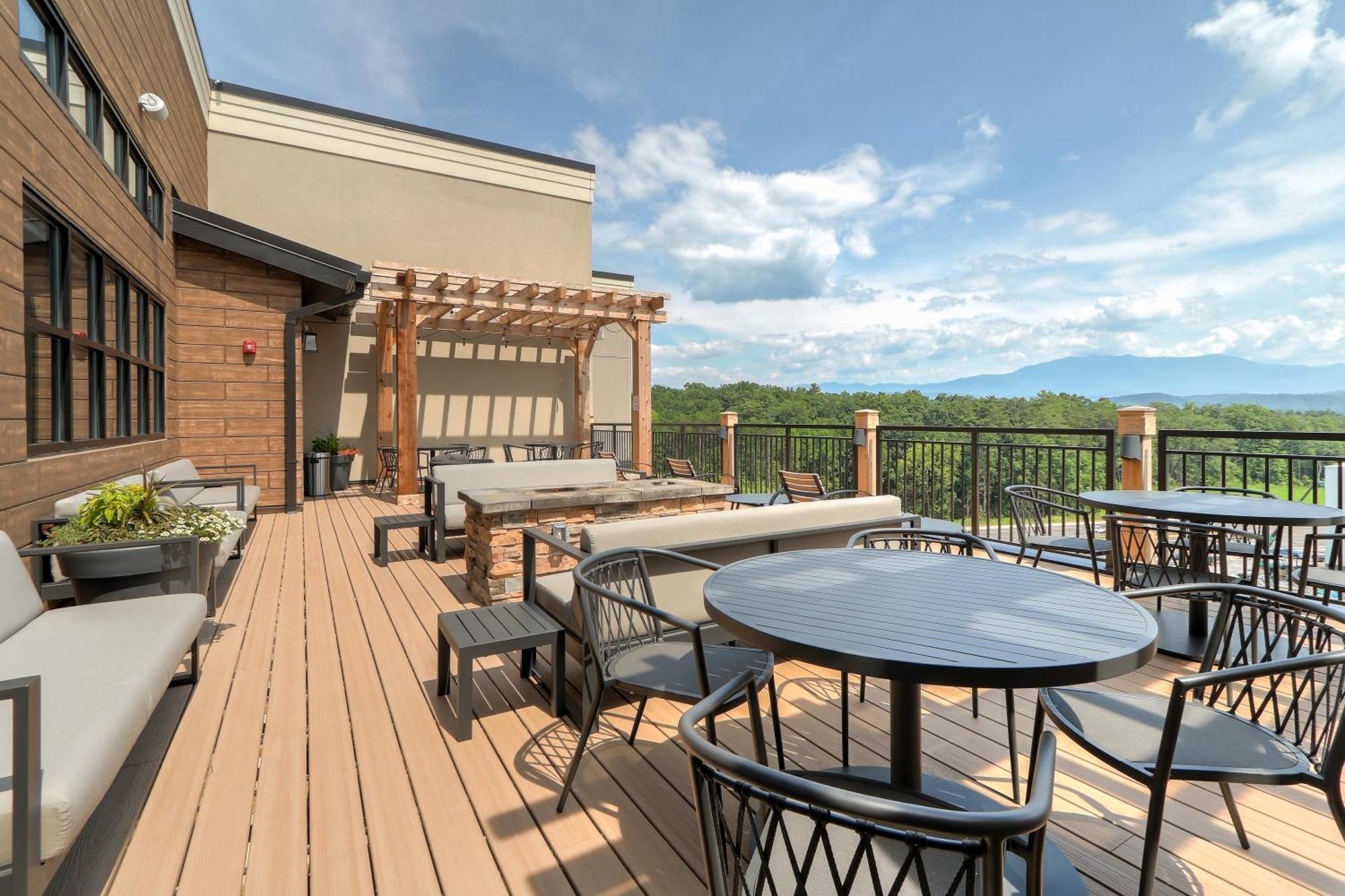 Staybridge Suites Pigeon Forge - Smoky Mtns By Ihg Екстер'єр фото